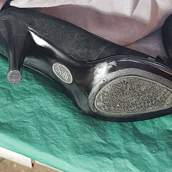 Sofft Black Suede and Patent Leather 3" Peep Toe Bow Detail Dress Pump Size 6.5M - Picture 13 of 16